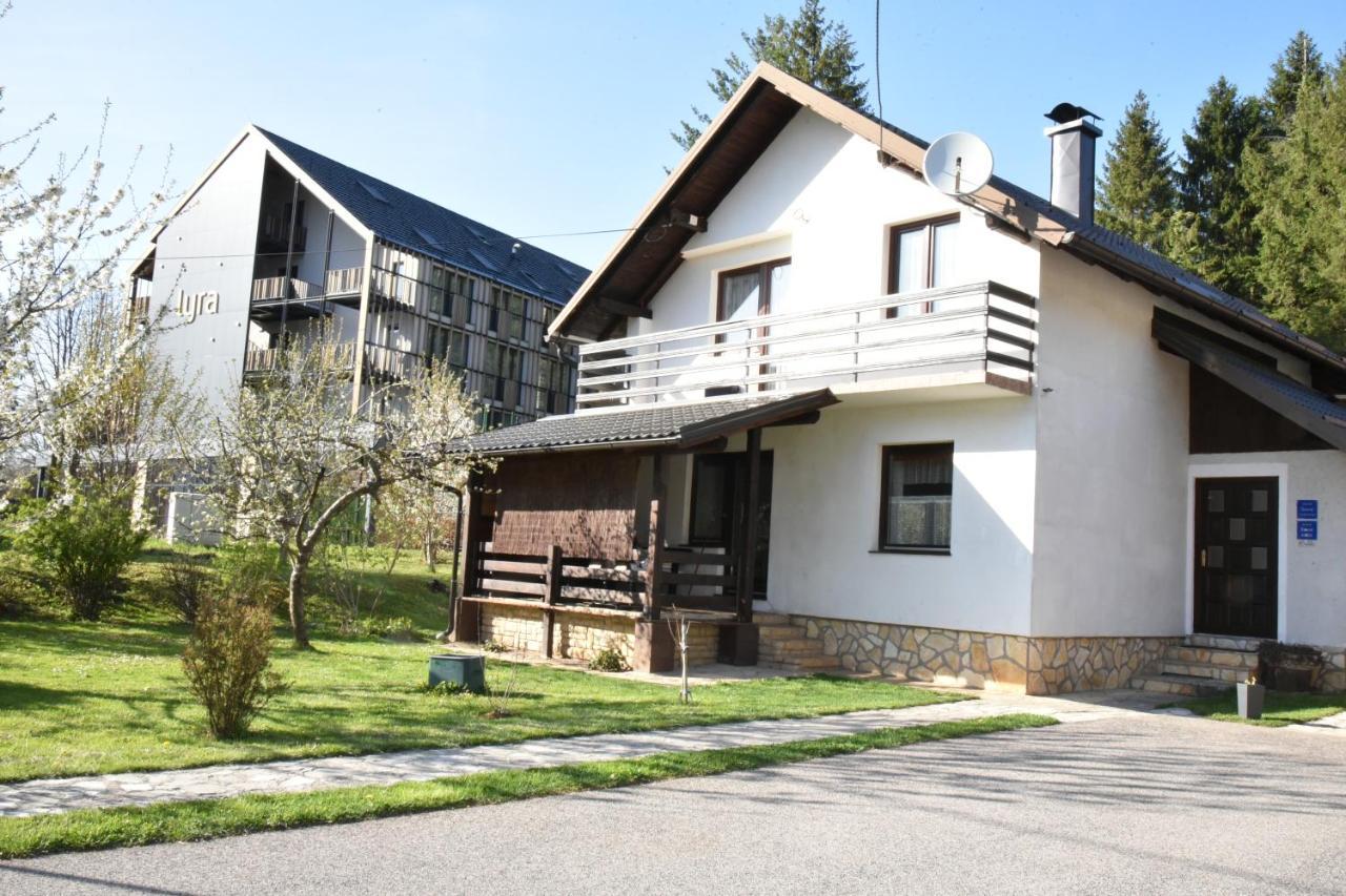 Apartment Bobic Licko Petrovo Selo المظهر الخارجي الصورة