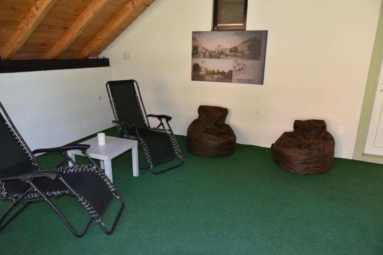 Apartment Bobic Licko Petrovo Selo المظهر الخارجي الصورة