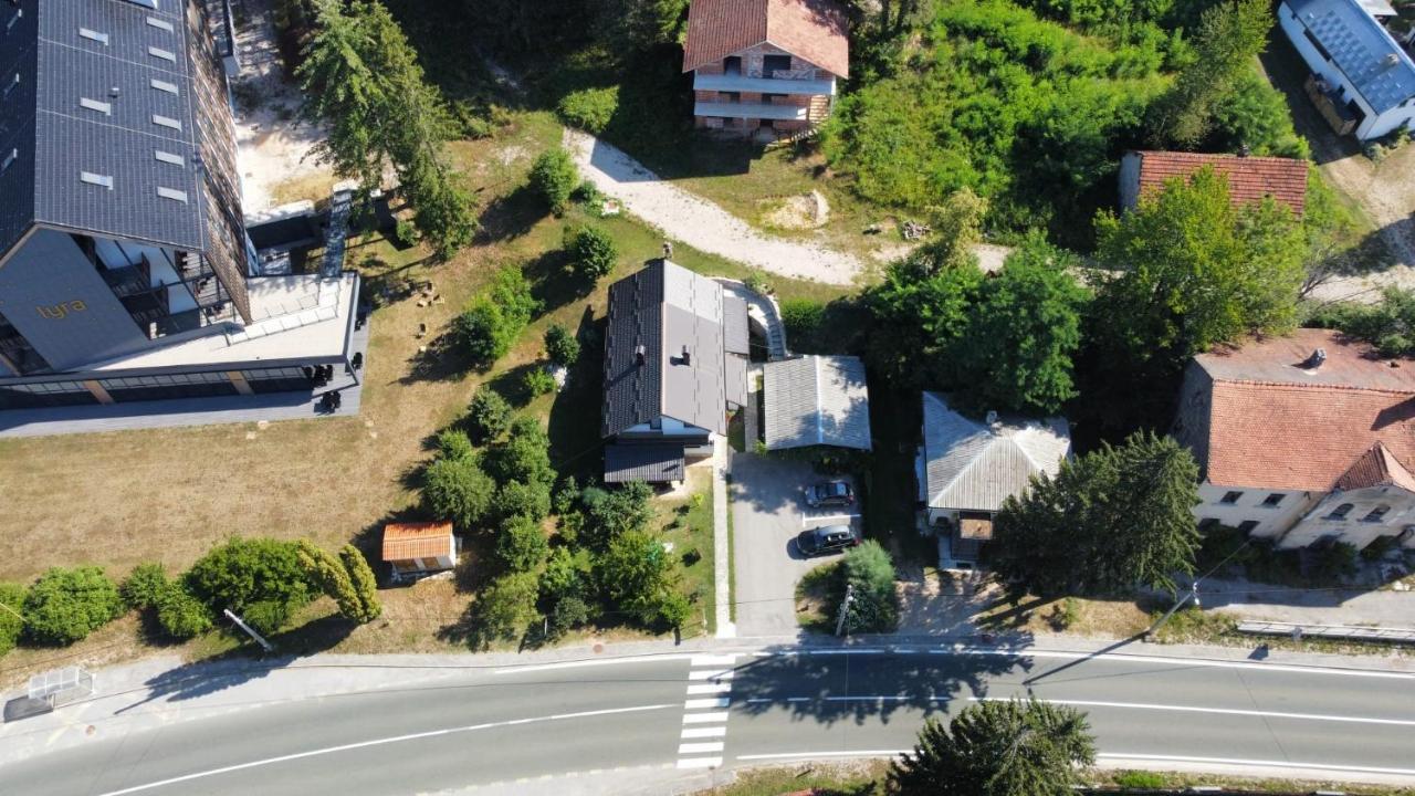 Apartment Bobic Licko Petrovo Selo المظهر الخارجي الصورة